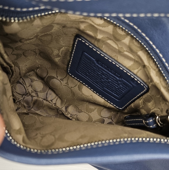 Vintage Y2K COACH Blue  Leather Mini Shoulder Bag Purse.New Without Tags - Picture 9 of 10
